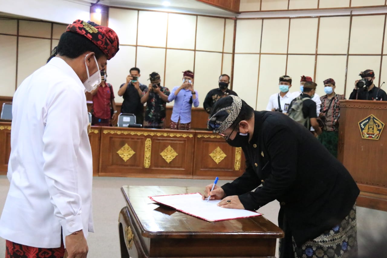 Lihadnyana dan Serinah Akhiri Masa Tugas Sebagai Pjs